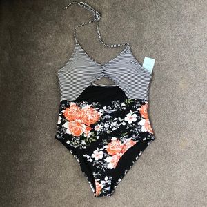 Cupshe Swimsuit